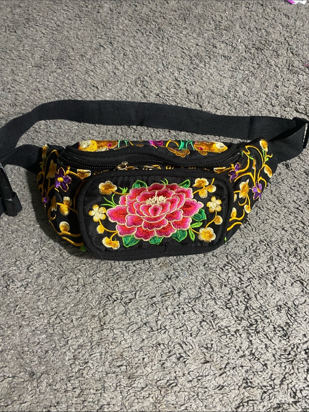 Embroidered Floral Black Crossbody Belt Bag
